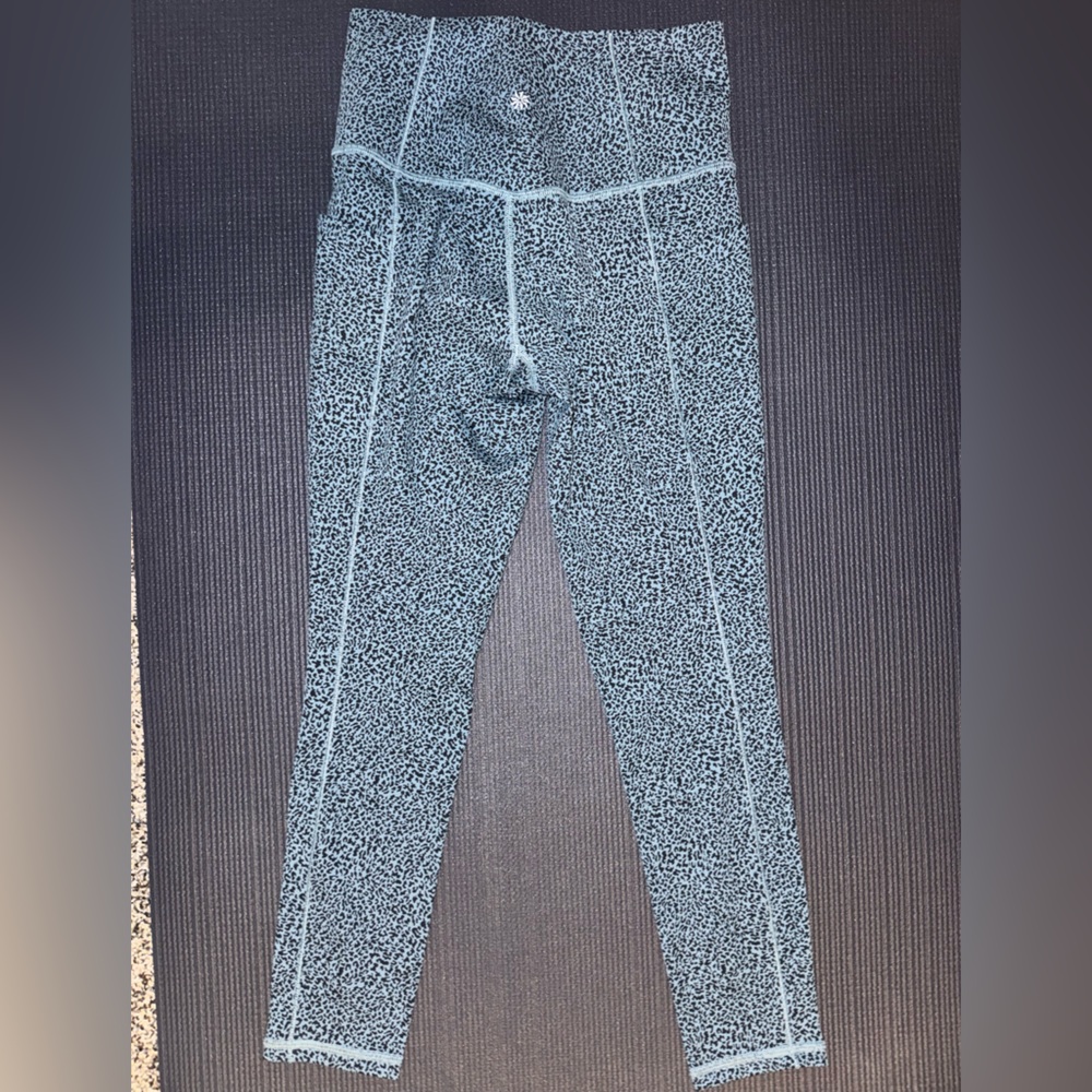 Athleta Salutation Stash Il Textured 7/8 Leggings Cheetah Leopard Blue Black XS